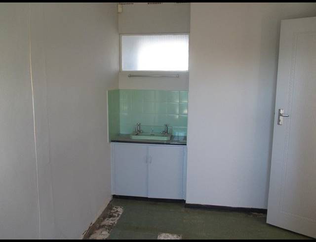 3 BEDROOM PROPERTY TO RENT IN DENNEBURG